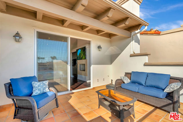 6438 Lunita Road, Malibu CA: https://media.crmls.org/mediaz/558f147d-9d3a-4683-926c-fc4560ad10b4.jpg
