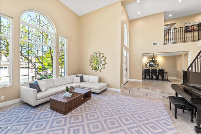 2445 Ranchgrove Drive, Westlake Village CA: https://media.crmls.org/mediaz/55909457-f84f-46b2-a585-2bfda7811d83.jpg