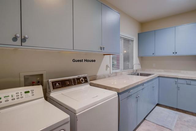 1495 Meredith Road, Fallbrook CA: https://media.crmls.org/mediaz/5590d758-ee34-4077-a2fa-950c1ef86659.jpg