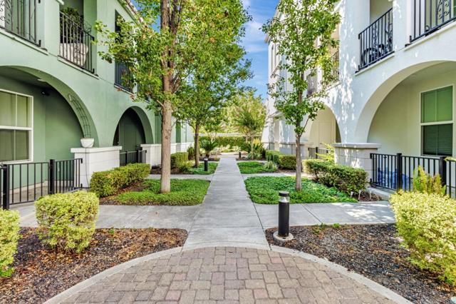 59 Bassett Street, San Jose CA: https://media.crmls.org/mediaz/559189c8-1325-4d89-91be-bc867c6b27e7.jpg