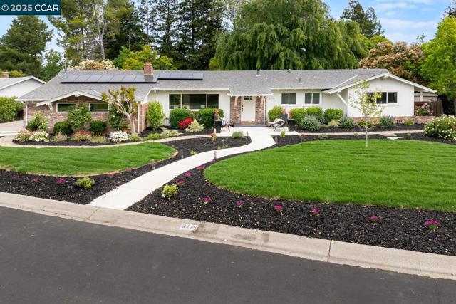 3115 Ebano Dr, Walnut Creek CA: https://media.crmls.org/mediaz/5591f500-b2b4-406f-931c-7947e7024b7a.jpg