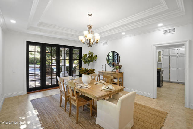 29270 Wagon Road, Agoura Hills CA: https://media.crmls.org/mediaz/55933f30-c59b-41bd-83d3-e26a296425cb.jpg