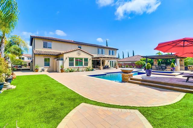 466 Agua Vista Dr, Chula Vista CA: https://media.crmls.org/mediaz/55934432-218c-4154-9b55-d33acbdc557a.jpg
