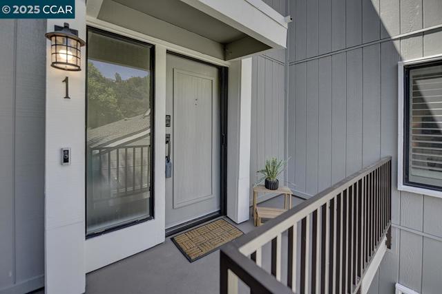 3612 Rossmoor Parkway, Walnut Creek CA: https://media.crmls.org/mediaz/5593a64c-31ea-4145-9cea-ad9fdd8739bf.jpg