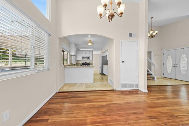 Detail Gallery Image 9 of 37 For 1531 Max Ave, Chula Vista,  CA 91911 - 4 Beds | 2/1 Baths