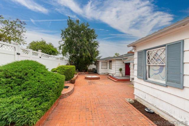 874 Hacienda Drive, El Cajon CA: https://media.crmls.org/mediaz/55950da8-df11-4a5a-bf22-c30e91c1b954.jpg
