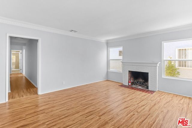2652 Stoner Avenue, Los Angeles CA: https://media.crmls.org/mediaz/5595ebc9-cc42-4a3a-97a1-d10ecfe07639.jpg