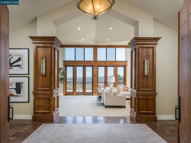 21 Deer Oaks Ct, Pleasanton CA: https://media.crmls.org/mediaz/55965309-b2b4-4c04-b9f9-9118769ce8fc.jpg