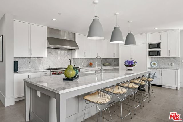 Drew Fenton | 10472 Revuelta Way Los Angeles CA | MLS: 7135109