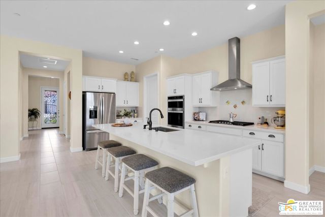 28 Chablis, Rancho Mirage CA: https://media.crmls.org/mediaz/5596c4e6-3386-4b18-a5d8-20814de066b2.jpg