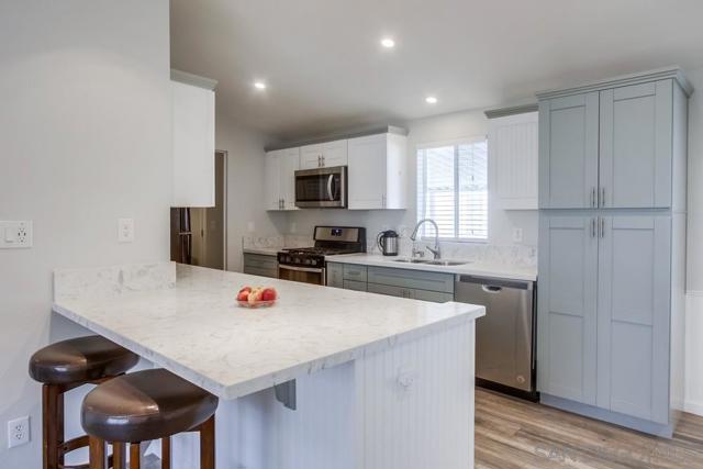 450 E Bradley Ave, El Cajon CA: https://media.crmls.org/mediaz/559791ad-32a4-4488-9763-c5ec49699cc4.jpg