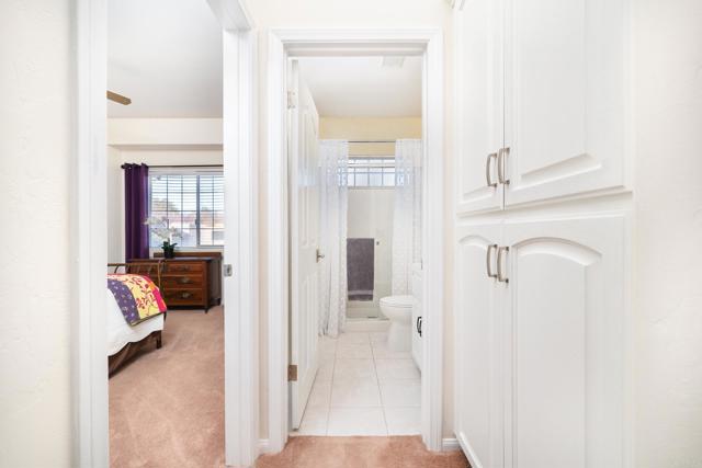 1185 Cedar Summit Drive, Ramona CA: https://media.crmls.org/mediaz/5597a53c-7736-4c13-8319-619572701f10.jpg