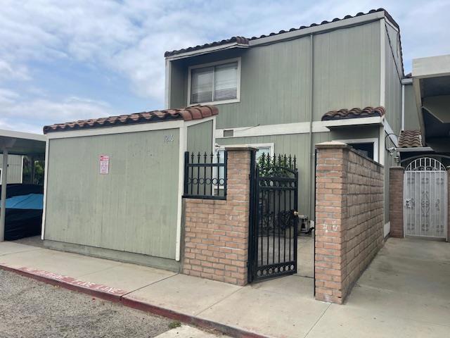 1216 San Antonio Drive, King City CA: https://media.crmls.org/mediaz/559890ae-f52f-42bb-941d-db211d967e0d.jpg