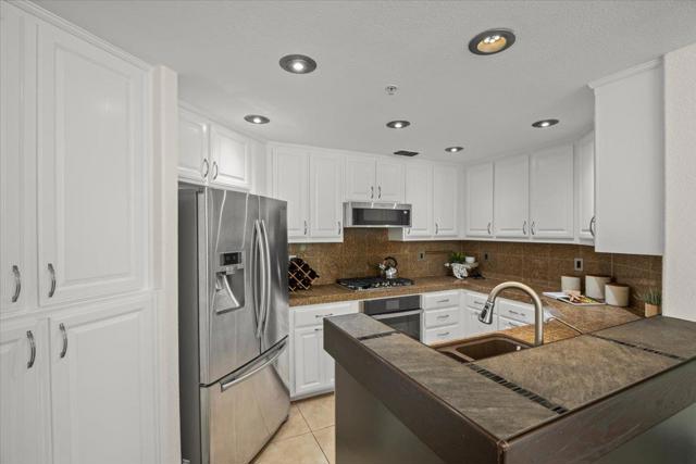 586 Marble Arch Avenue, San Jose CA: https://media.crmls.org/mediaz/5598c50e-80c9-4fb1-9899-e019c31e698e.jpg