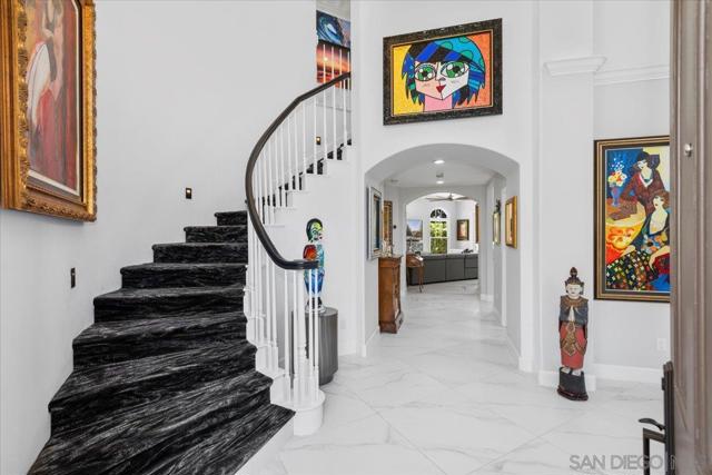 7166 Tern Place, Carlsbad CA: https://media.crmls.org/mediaz/55990e70-a7fd-443a-ae6d-4eb9d6db7f96.jpg