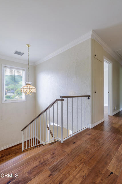 5991 Canon Court, Ventura CA: https://media.crmls.org/mediaz/559bb664-f0f2-43b7-8515-c41ae5ec49fd.jpg