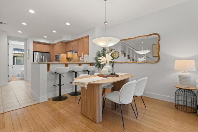 4206 Rickeys Way, Palo Alto CA: https://media.crmls.org/mediaz/559bcc11-51dc-4fce-b278-c21302328442.jpg