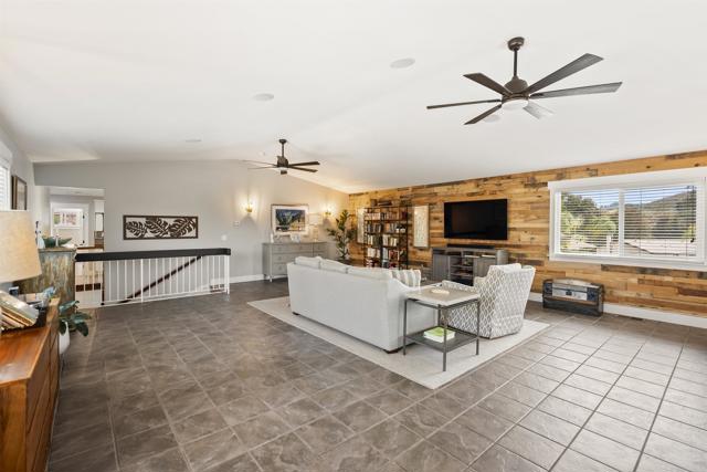 Detail Gallery Image 20 of 38 For 1951 Belmore Ct, El Cajon,  CA 92020 - 4 Beds | 2/1 Baths