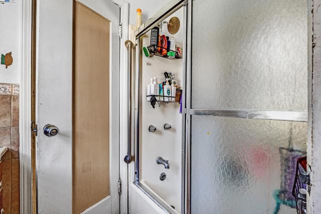2309 High St, Oakland CA: https://media.crmls.org/mediaz/559d3d1f-0e08-4ec6-b848-674a775410c3.jpg