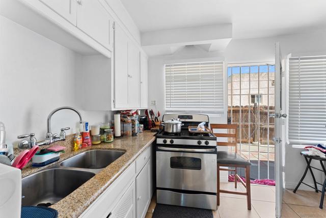 4358 64 36th St, San Diego CA: https://media.crmls.org/mediaz/559d9e36-6b3f-42c6-a724-979c8fcb154f.jpg
