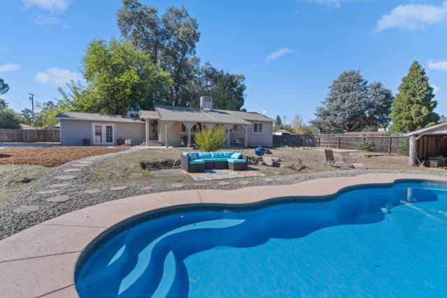 5367 Rosswood Lane, Redding CA: https://media.crmls.org/mediaz/559eb2b5-b790-4e6d-969e-ef381225b1a1.jpg