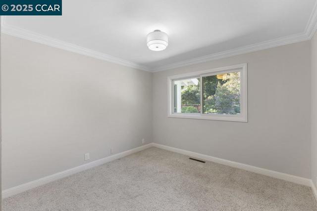 280 Fairway Dr, Danville CA: https://media.crmls.org/mediaz/559f9118-6243-41d3-b794-0d8cff24ac53.jpg