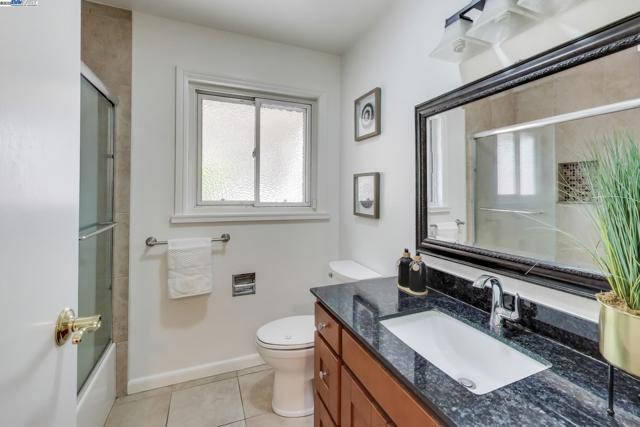 Image 21 of 37 For 15535 Sedgeman St