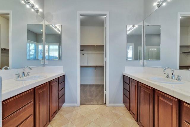 43996 Salpare Place, Indio CA: https://media.crmls.org/mediaz/55a2da8e-b1bf-4d27-b5a3-521132d0b774.jpg