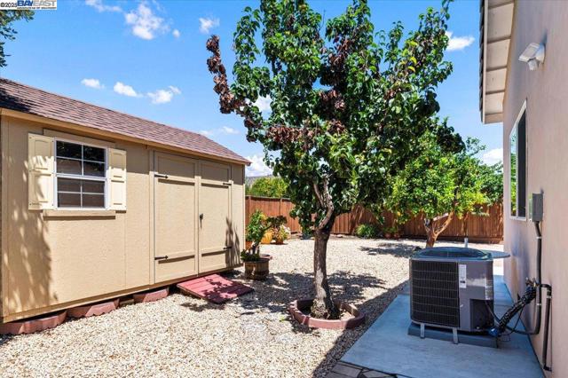 4309 BORA BORA AVE, Fremont CA: https://media.crmls.org/mediaz/55a305b0-ce3c-43bf-81d1-1b2253b9f196.jpg