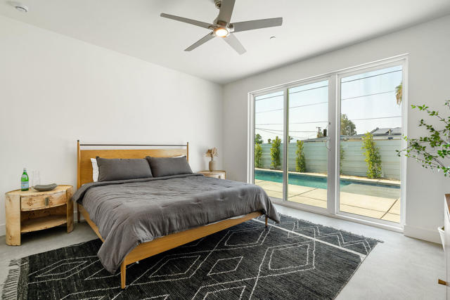 361 W Sunview Avenue, Palm Springs CA: https://media.crmls.org/mediaz/55a35b24-e596-402a-9ed4-66ee163476e8.jpg