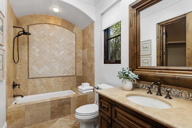 5015 Rancho Quinta Bend, San Diego CA: https://media.crmls.org/mediaz/55a363a4-8ec0-4d5d-9965-8e1254e4d38b.jpg