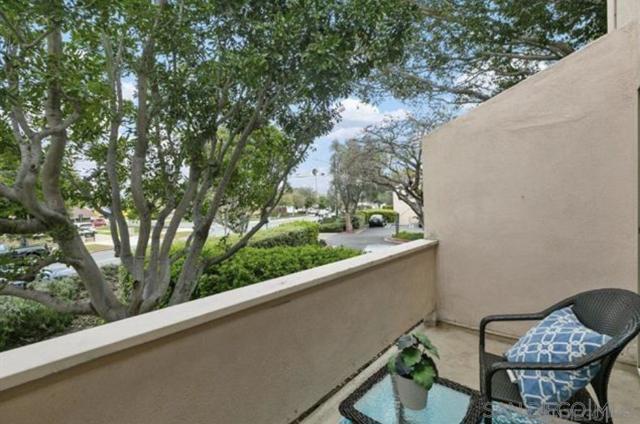 3262 Ashford St, San Diego CA: https://media.crmls.org/mediaz/55a59c5b-399f-432b-8e86-978d0c23c8e9.jpg