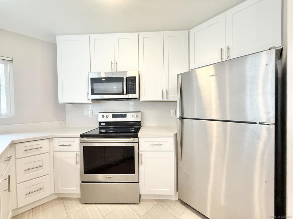7405 Charmant Dr - photo 5