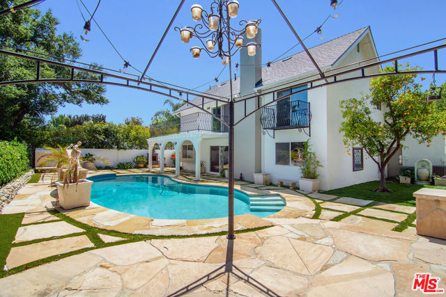 5020 Dantes View Drive, Agoura Hills CA: https://media.crmls.org/mediaz/55a64786-f64a-48e6-9b1e-23025e1490d1.jpg