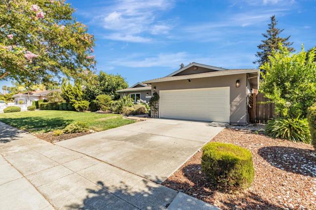 824 Buchser Way, San Jose CA: https://media.crmls.org/mediaz/55a723a5-2191-43cb-89b4-7fe888e3b118.jpg