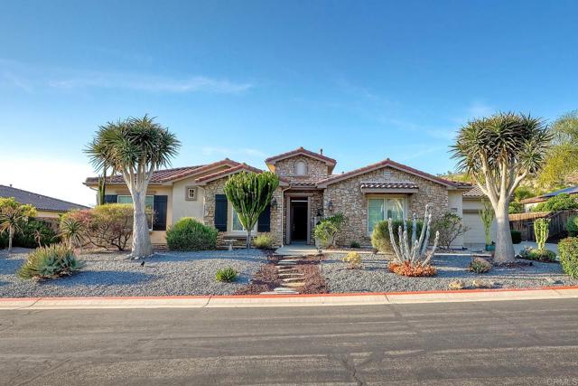 Detail Gallery Image 4 of 109 For 14266 Coeur D Alene Court, Valley Center,  CA 92082 - 4 Beds | 3/1 Baths