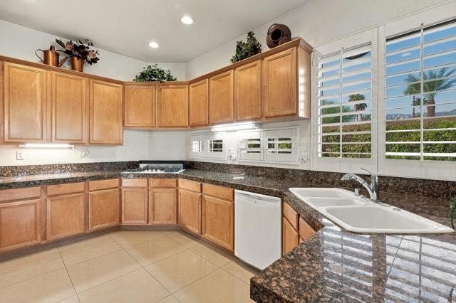 24 Via Elegante, Rancho Mirage, CA 92270
