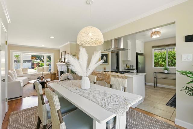 2077 Shoreview Avenue, San Mateo CA: https://media.crmls.org/mediaz/55aa48c5-f780-4e70-bfac-619b9267d442.jpg