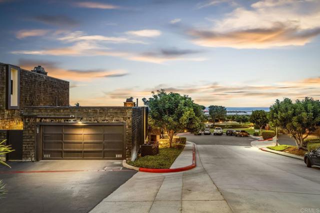12859 Caminito del Canto, Del Mar CA: https://media.crmls.org/mediaz/55aac848-7621-4a1b-af5b-70997f99430a.jpg
