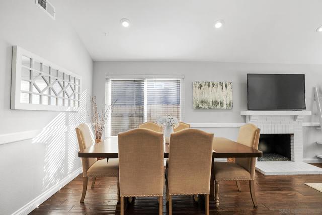 13647 Paseo Cardiel, San Diego CA: https://media.crmls.org/mediaz/55ab861e-71db-47f2-9a31-5fc24d7c0591.jpg