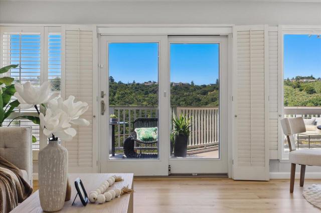 2434 Hastings Drive, Belmont CA: https://media.crmls.org/mediaz/55ac4d5d-daa7-4b20-b86d-4a9455bf4da2.jpg