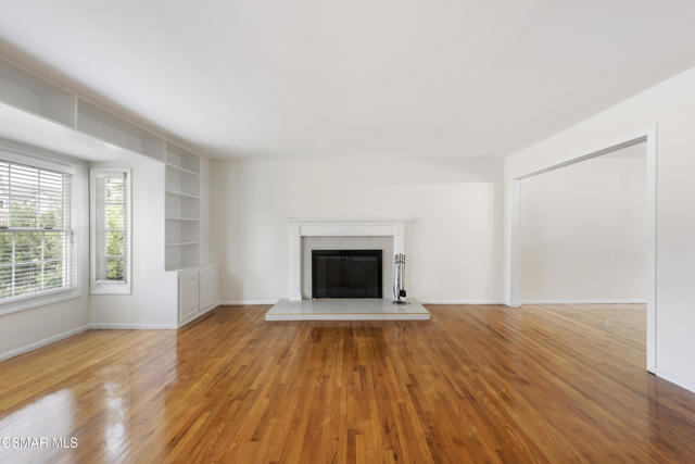 19816 Needles Street, Chatsworth CA: https://media.crmls.org/mediaz/55acc009-82c1-42d1-8bd2-83ac7715904a.jpg