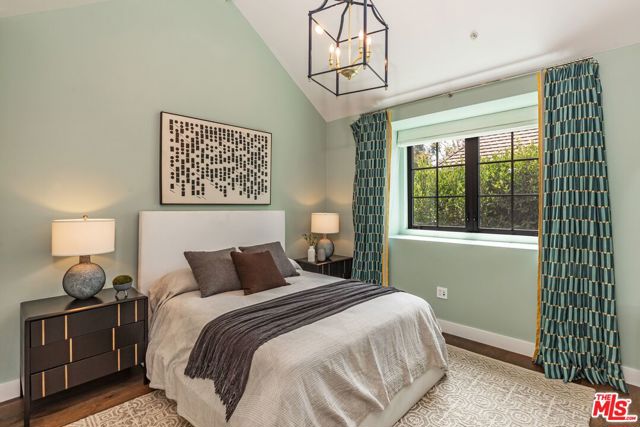 116 S Carmelina Avenue, Los Angeles CA: https://media.crmls.org/mediaz/55ad44b2-39b6-4891-910e-208e8e8391dd.jpg