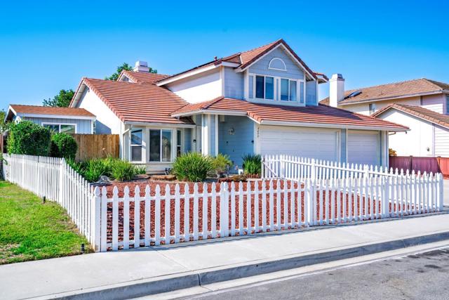 Detail Gallery Image 10 of 48 For 4499 Pebble Beach Dr, Oceanside,  CA 92057 - 4 Beds | 3 Baths