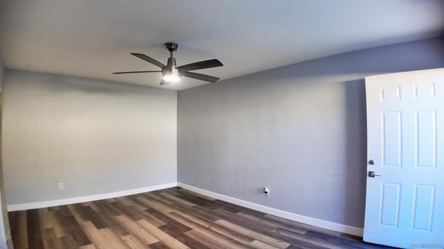 3934 Marine View Ave, San Diego CA: https://media.crmls.org/mediaz/55ae0e96-f9ba-40c6-98f6-13cdf02a4cae.jpg