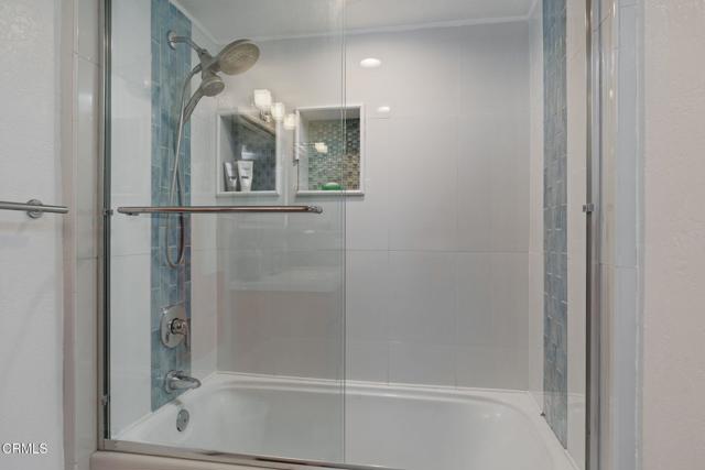 2206 Martinique Lane, Oxnard CA: https://media.crmls.org/mediaz/55ae679f-5926-4b55-a95d-01a6cca2a768.jpg