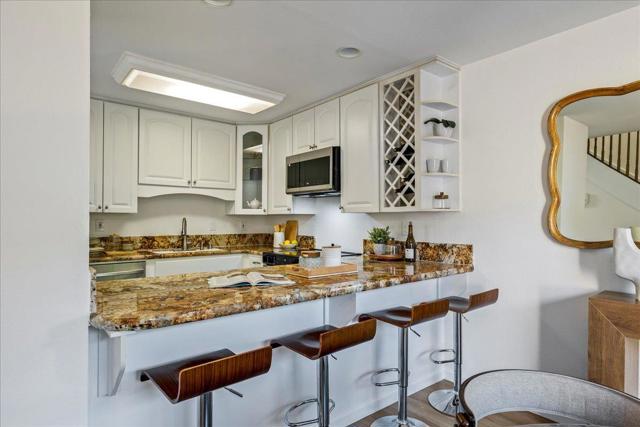 125 Connemara Way, Sunnyvale CA: https://media.crmls.org/mediaz/55aeeed7-8972-405f-a561-253ad7bef559.jpg