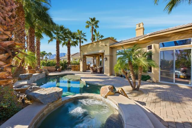 51518 Via Sorrento, La Quinta CA: https://media.crmls.org/mediaz/55af3fcb-f26f-4f64-bf85-2496e43c18e0.jpg