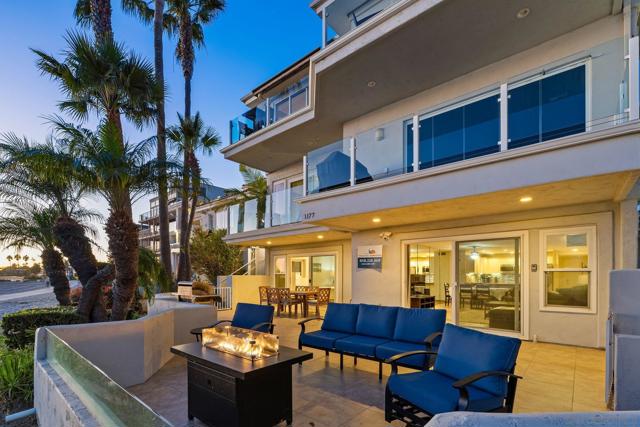 1177 Pacific Beach Drive, San Diego CA: https://media.crmls.org/mediaz/55af928e-54fc-4a43-88b0-6c54b4af9994.jpg