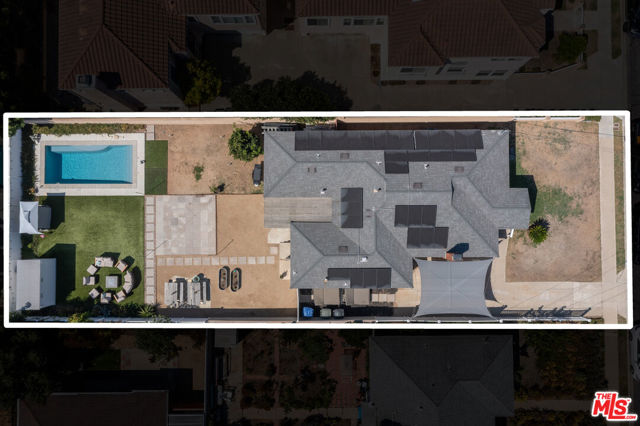 1633 Hickory Avenue, Torrance CA: https://media.crmls.org/mediaz/55afc374-0f00-443a-9ede-4ba87a232014.jpg